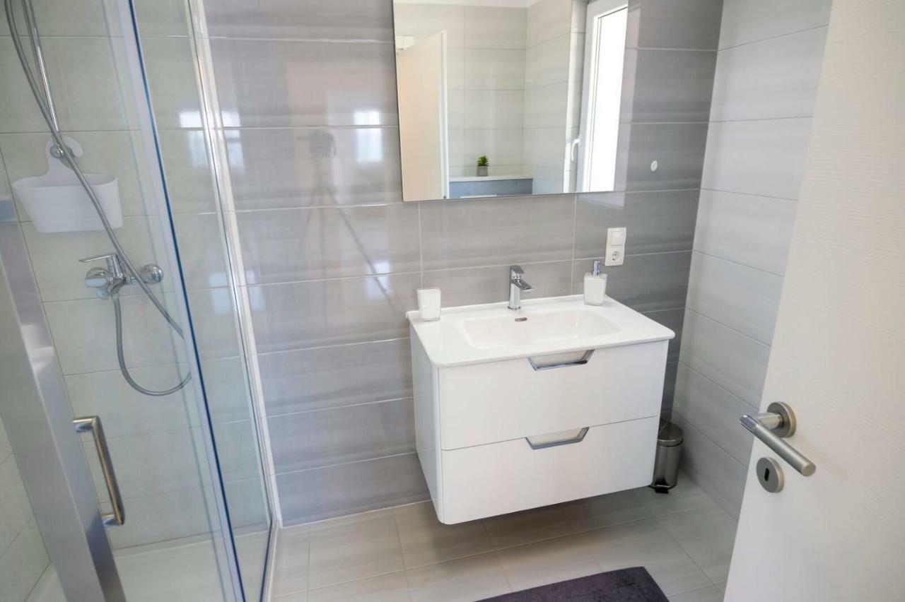 אומיס Apartmani Ticinovic מראה חיצוני תמונה