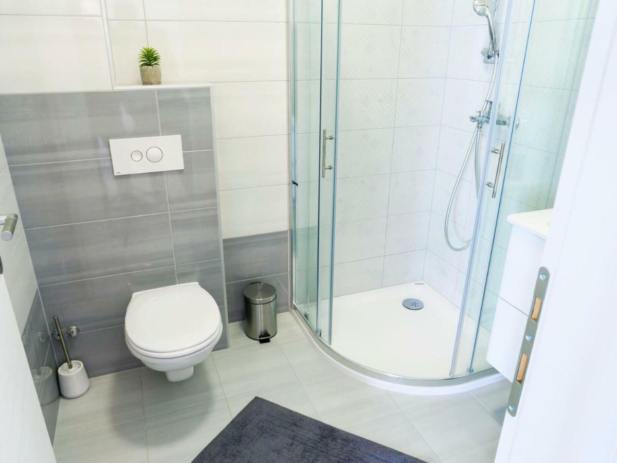 אומיס Apartmani Ticinovic מראה חיצוני תמונה