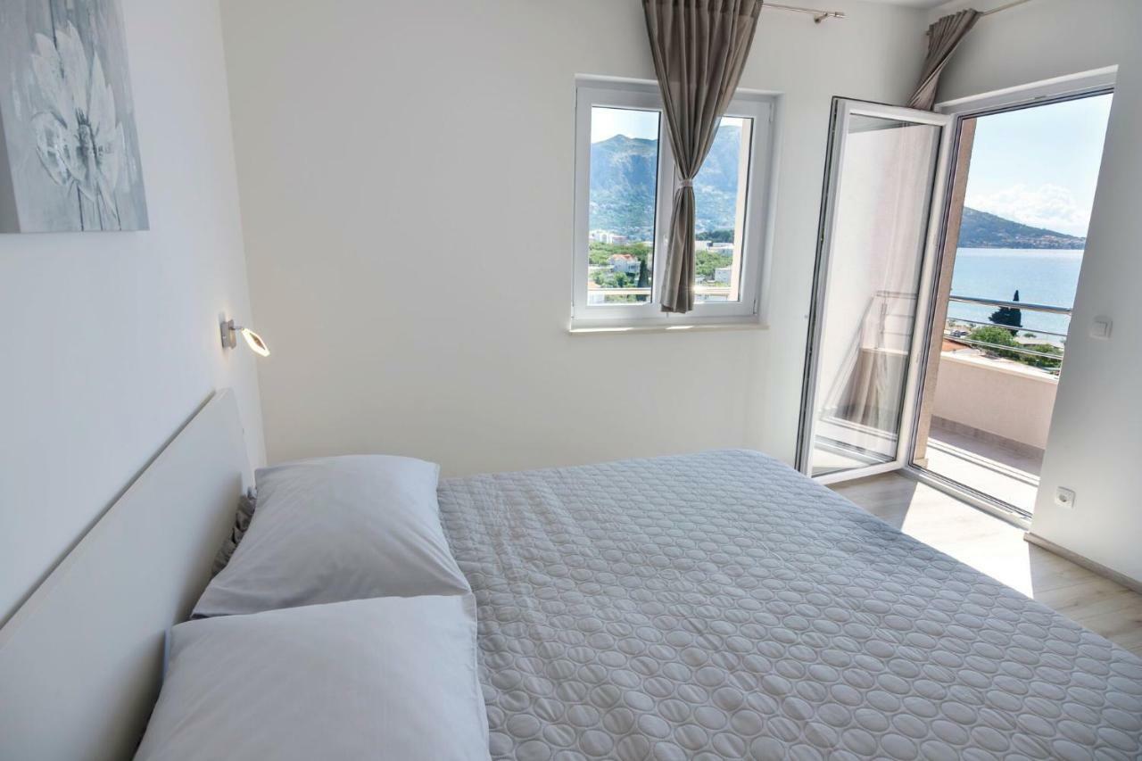 אומיס Apartmani Ticinovic מראה חיצוני תמונה